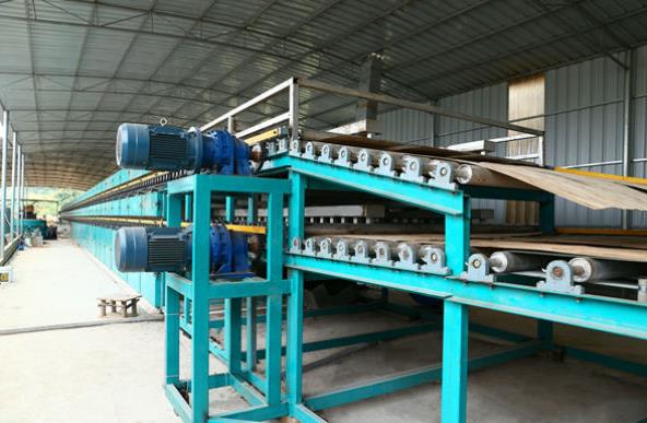 Application of special woodworking production with adjustable automatic operation function of veneer dryer