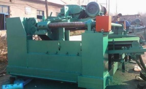 Operation precautions of rotary cutting machine